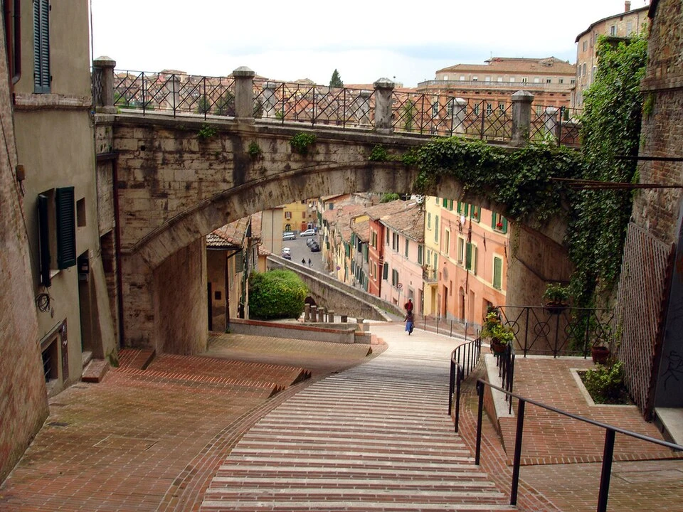 Via dell'Acquedotto in Perugia, stop 9 on the self-guided walking tour