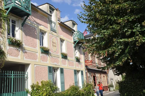 Ancien Hôtel Baudy in Giverny, Station 4 auf dem selbstgeführten Stadtrundgang