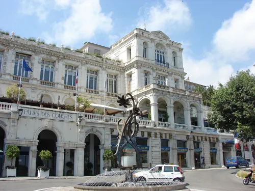 Cours Honoré Cresp in Grasse, Station 1 auf dem selbstgeführten Stadtrundgang