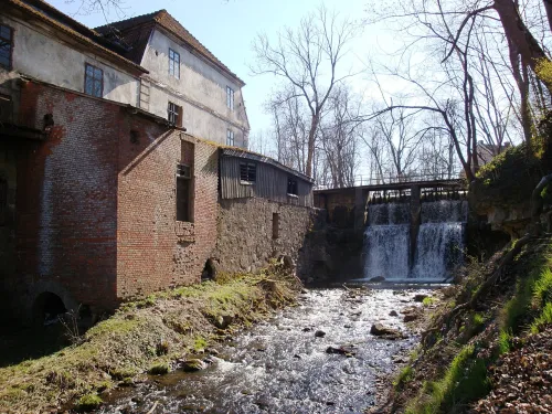 Alekšupīte-Wasserfall in Kuldīga, Station 5 auf dem selbstgeführten Stadtrundgang