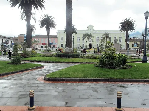 Parque Bolívar in Otavalo, Station 3 auf dem selbstgeführten Stadtrundgang