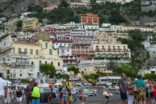 Via Positanesi d'America in Positano, Station 2 auf dem selbstgeführten Stadtrundgang