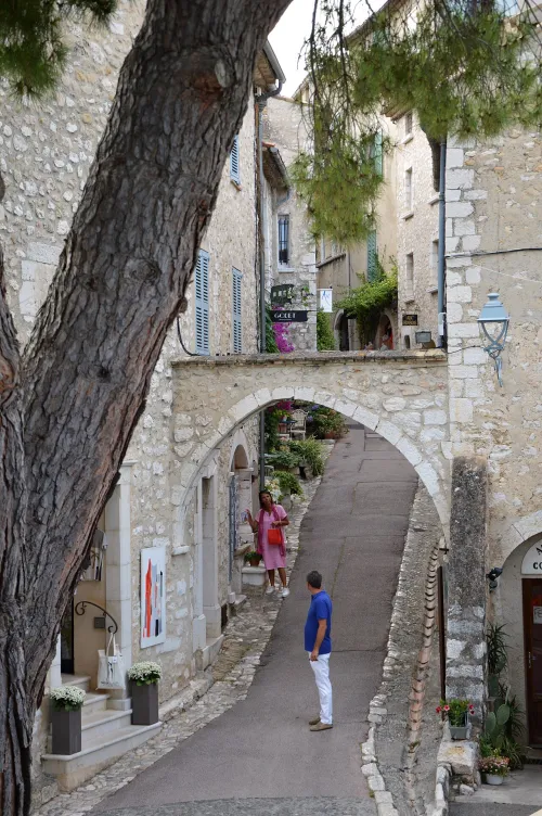 Rue Grande in Saint-Paul-de-Vence, stop 4 on the self-guided walking tour