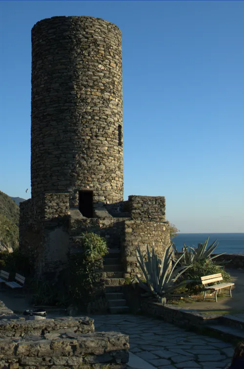 Torre Belforte in Vernazza, Station 4 auf dem selbstgeführten Stadtrundgang