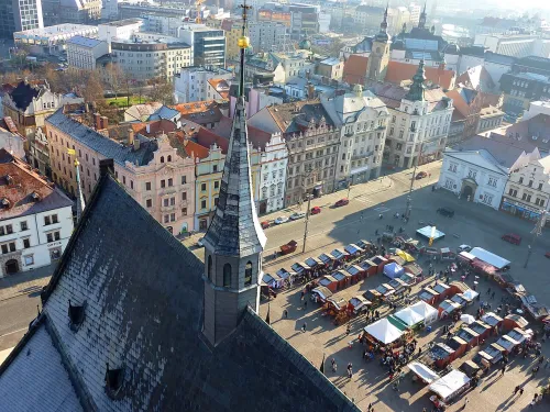 Náměstí Republiky in Pilsen, Station 1 auf dem selbstgeführten Stadtrundgang