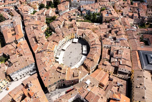 Piazza dell'Anfiteatro in Lucca, Station 8 auf dem selbstgeführten Stadtrundgang