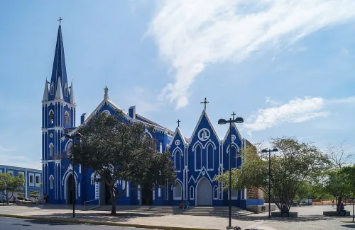 Iglesia de Santa Bárbara in Maracaibo, stop 6 on the self-guided walking tour