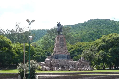 Monumento a Güemes in Salta, Station 3 auf dem selbstgeführten Stadtrundgang