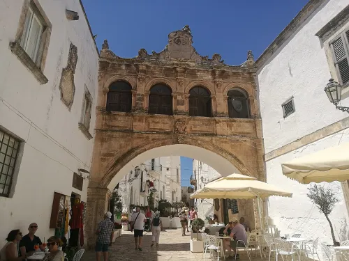 Arco Scoppa in Ostuni, Station 2 auf dem selbstgeführten Stadtrundgang