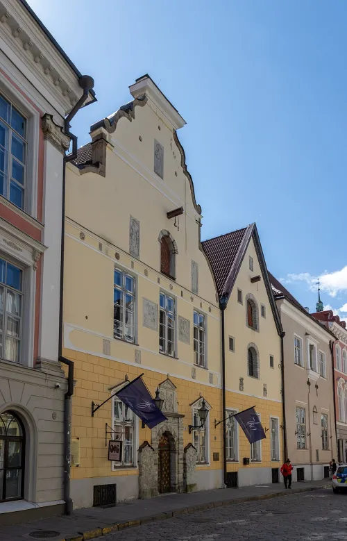 House of the Blackheads in Tallinn, stop 3 on the self-guided walking tour