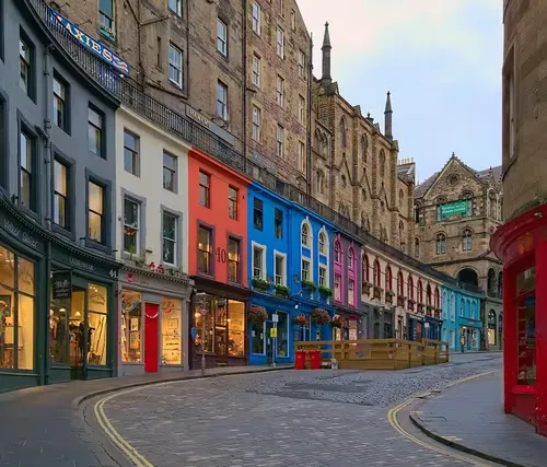 Victoria Street in Edinburgh, Station 3 auf dem selbstgeführten Stadtrundgang