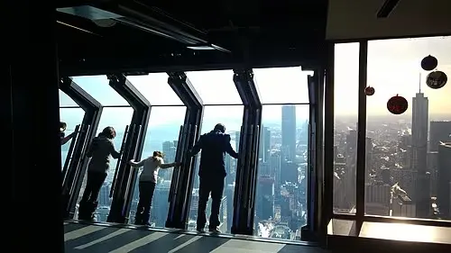 360 Chicago Observation Deck, Station 1 auf dem selbstgeführten Stadtrundgang