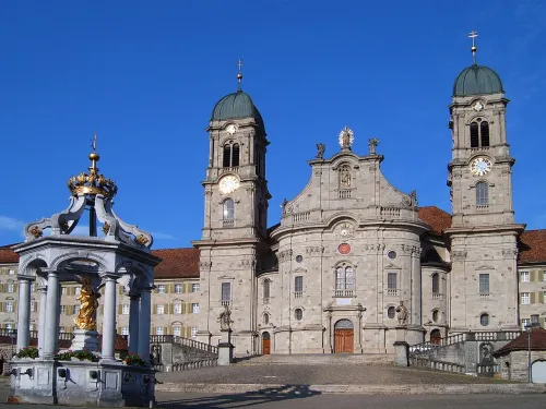 Benediktinerabtei Einsiedeln, Station 1 auf dem selbstgeführten Stadtrundgang