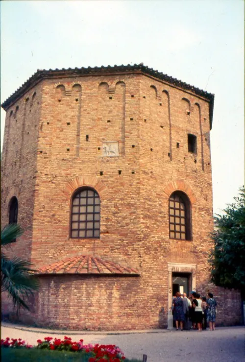 Battistero Neoniano in Ravenna, Station 5 auf dem selbstgeführten Stadtrundgang