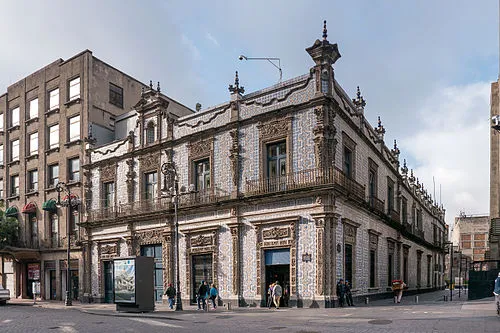 Casa de los Azulejos in Mexico City, stop 7 on the self-guided walking tour