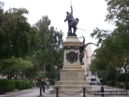Passeig de Vara de Rey in Ibiza, Station 1 auf dem selbstgeführten Stadtrundgang