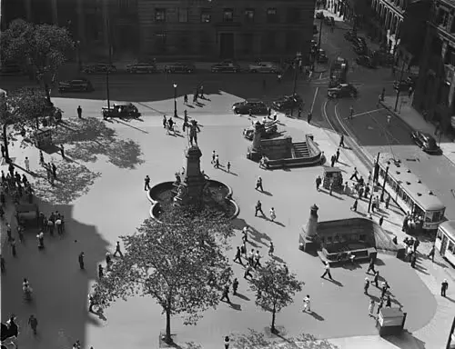 Place d'Armes in Montreal, Station 6 auf dem selbstgeführten Stadtrundgang