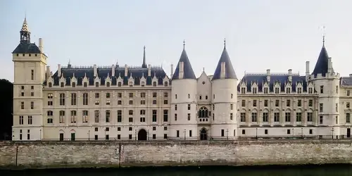 Conciergerie in Paris, Station 8 auf dem selbstgeführten Stadtrundgang