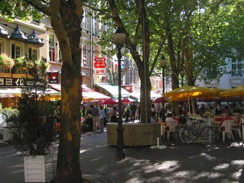 Place d'Armes in Luxemburg (Stadt), Station 1 auf dem selbstgeführten Stadtrundgang