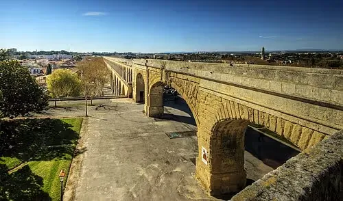 Aqueduc Saint-Clément in Montpellier, stop 5 on the self-guided walking tour