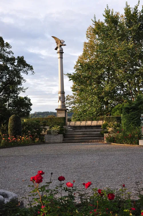 Polnische Freiheitssäule in Rapperswil, stop 5 on the self-guided walking tour