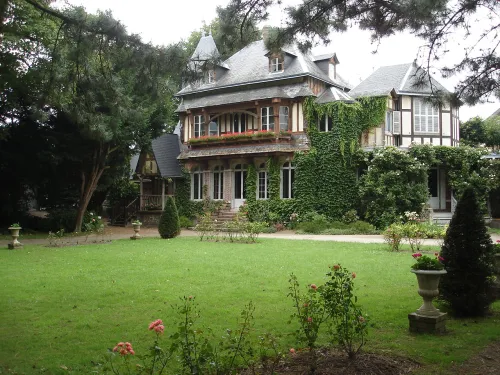 Le Clos Lupin in Étretat, Station 5 auf dem selbstgeführten Stadtrundgang
