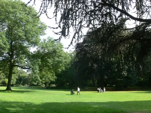 Hofgarten in Düsseldorf, stop 11 on the self-guided walking tour
