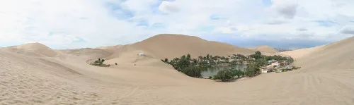 Oasis de Huacachina, stop 1 on the self-guided walking tour
