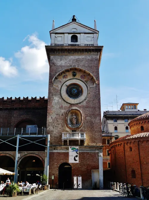 Torre dell'Orologio in Mantua, Station 6 auf dem selbstgeführten Stadtrundgang