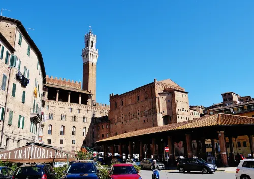 Piazza del Mercato in Siena, Station 4 auf dem selbstgeführten Stadtrundgang