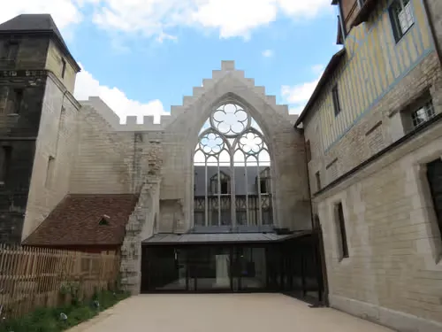 Historial Jeanne d'Arc in Rouen, Station 5 auf dem selbstgeführten Stadtrundgang