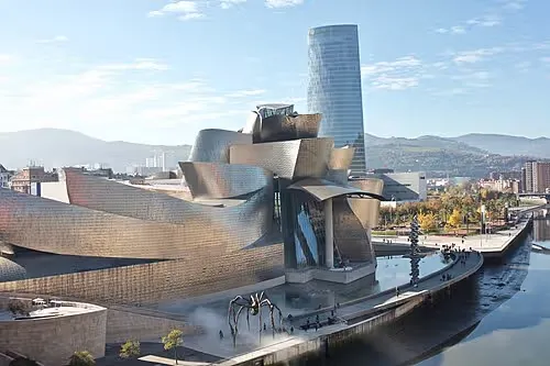 Guggenheim-Museum Bilbao, Station 8 auf dem selbstgeführten Stadtrundgang