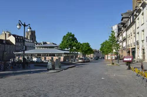 Place des Lices in Rennes, Station 6 auf dem selbstgeführten Stadtrundgang