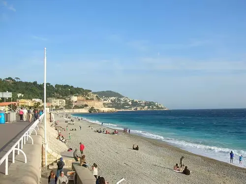 Promenade des Anglais in Nice, stop 1 on the self-guided walking tour