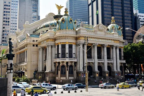 Theatro Municipal in Rio de Janeiro, stop 1 on the self-guided walking tour