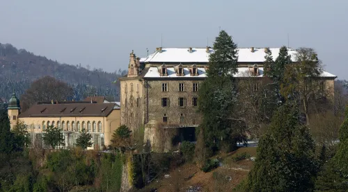 Neues Schloss in Baden-Baden, Station 9 auf dem selbstgeführten Stadtrundgang