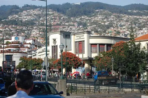 Mercado dos Lavradores in Funchal, Station 4 auf dem selbstgeführten Stadtrundgang