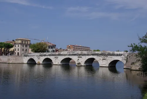 Ponte di Tiberio in Rimini, Station 8 auf dem selbstgeführten Stadtrundgang