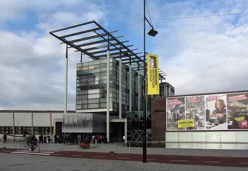 Nieuwe Instituut in Rotterdam, Station 10 auf dem selbstgeführten Stadtrundgang