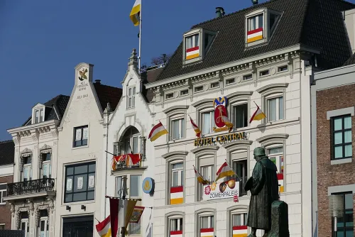 Markt in 's-Hertogenbosch, stop 6 on the self-guided walking tour