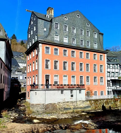 Rotes Haus in Monschau, stop 7 on the self-guided walking tour