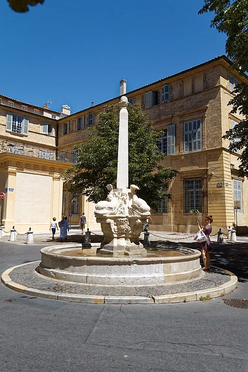 Fontaine des Quatre-Dauphins in Aix-en-Provence, stop 5 on the self-guided walking tour