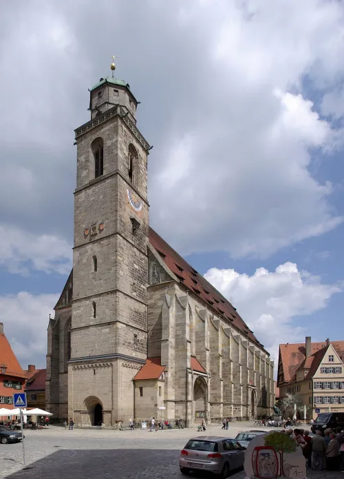 St. Georg in Dinkelsbühl, Station 1 auf dem selbstgeführten Stadtrundgang