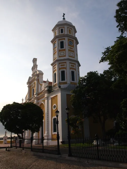 Kathedrale Santo Tomás in Ciudad Bolívar, Station 2 auf dem selbstgeführten Stadtrundgang