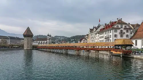 Kappelbrücke in Luzern, Station 1 auf dem selbstgeführten Stadtrundgang