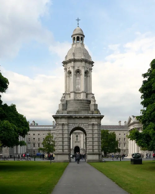 Trinity College Dublin, Station 1 auf dem selbstgeführten Stadtrundgang