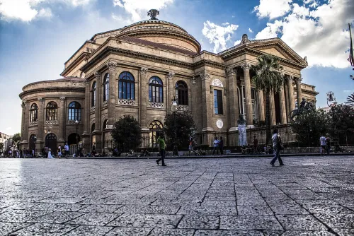 Teatro Massimo in Palermo, Station 9 auf dem selbstgeführten Stadtrundgang