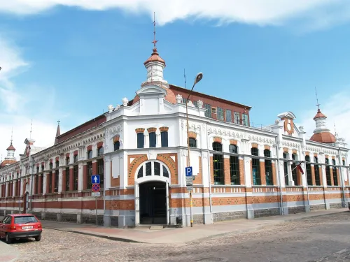Peter-Marktplatz in Liepāja, Station 3 auf dem selbstgeführten Stadtrundgang
