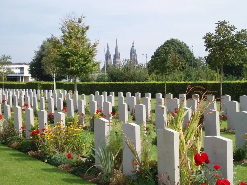 Britischer Soldatenfriedhof Bayeux, Station 3 auf dem selbstgeführten Stadtrundgang