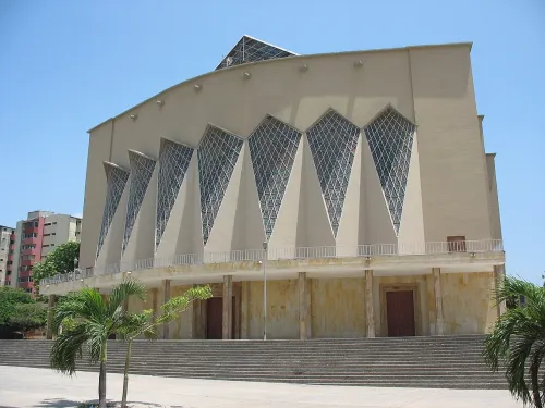 Catedral Metropolitana María Reina in Barranquilla, stop 1 on the self-guided walking tour